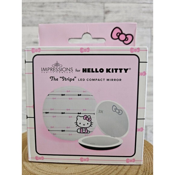Impressions Hello Kitty Striped Compact Mirror New In The Box - Picture 2 of 4